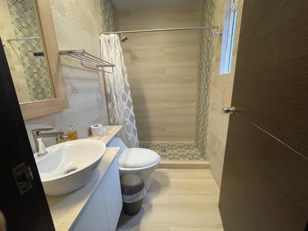 Koupelna v ubytování Hotel Shalom