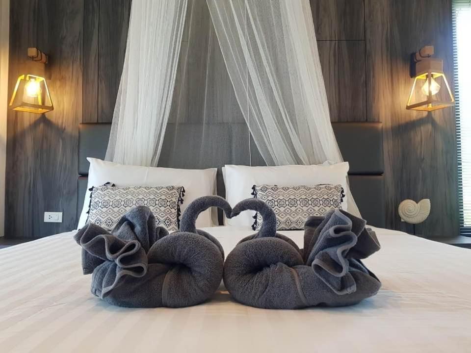 The Mantra Navi - 18