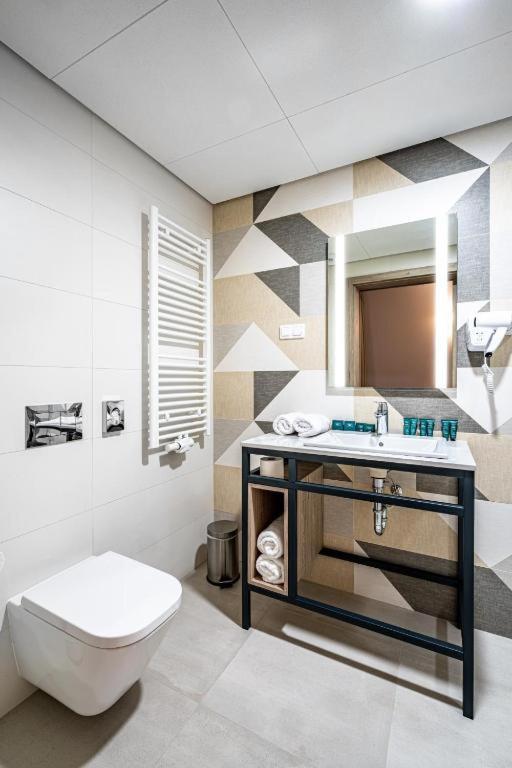 Sezony. Restauracja i Hotel - Chambre Lits Jumeaux
