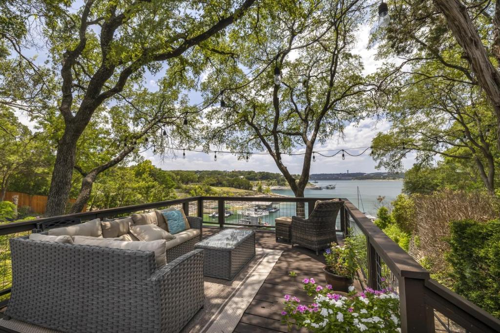 Lakefront on Lake Travis residence, Austin Updated 2024 Prices