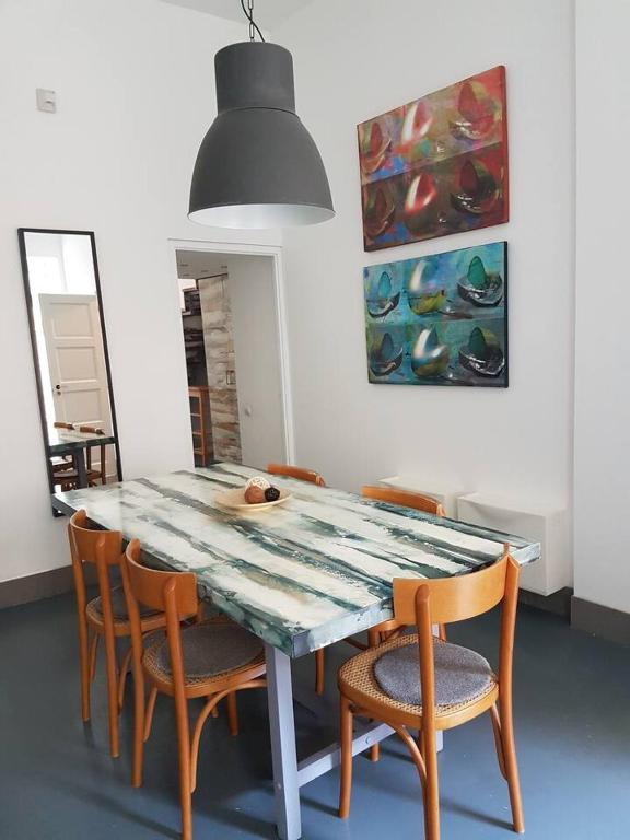 Fotografia z galérie ubytovania Modern stylish 2 bedroom holiday apartment v Budapešti