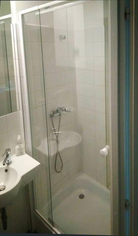 Kúpeľňa v ubytovaní Modern stylish 2 bedroom holiday apartment
