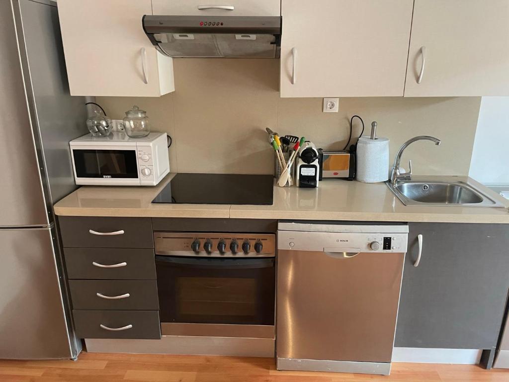 Kuchyňa alebo kuchynka v ubytovaní Tarraco Apartment
