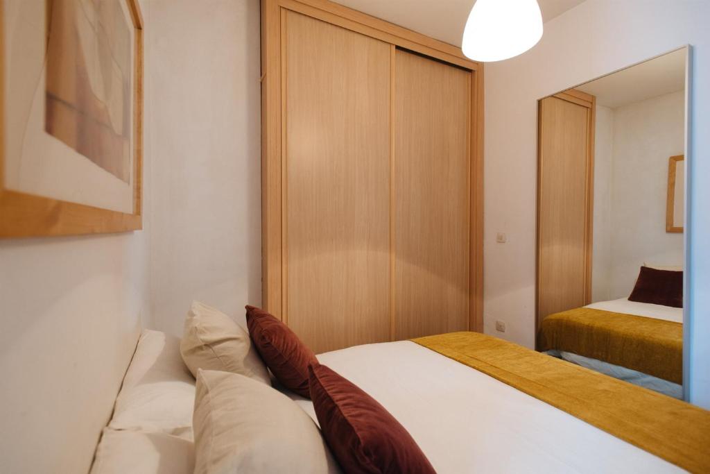 Posteľ alebo postele v izbe v ubytovaní Calatrava Suite Apartment