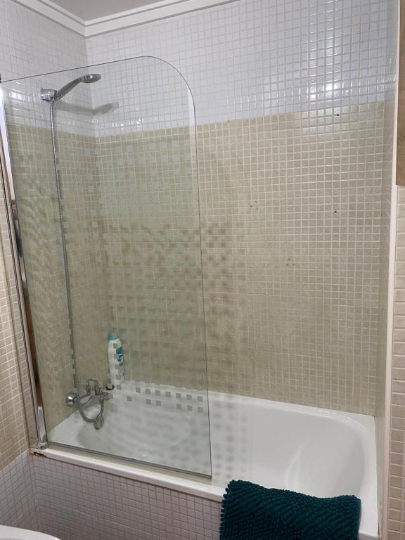 Kúpeľňa v ubytovaní TORREVIEJA