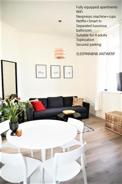 Apartment Homefeeling flat toplocation Antwerp, Belgium