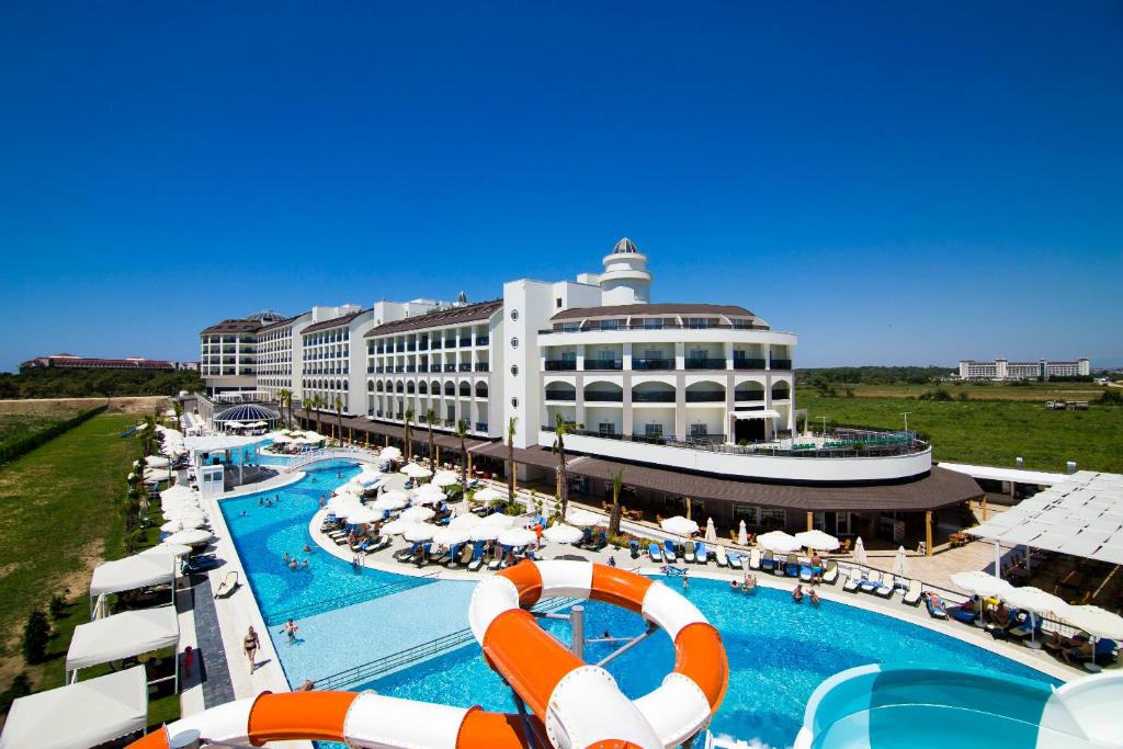 Bazén v ubytování Port River Hotel&Spa nebo v jeho okolí