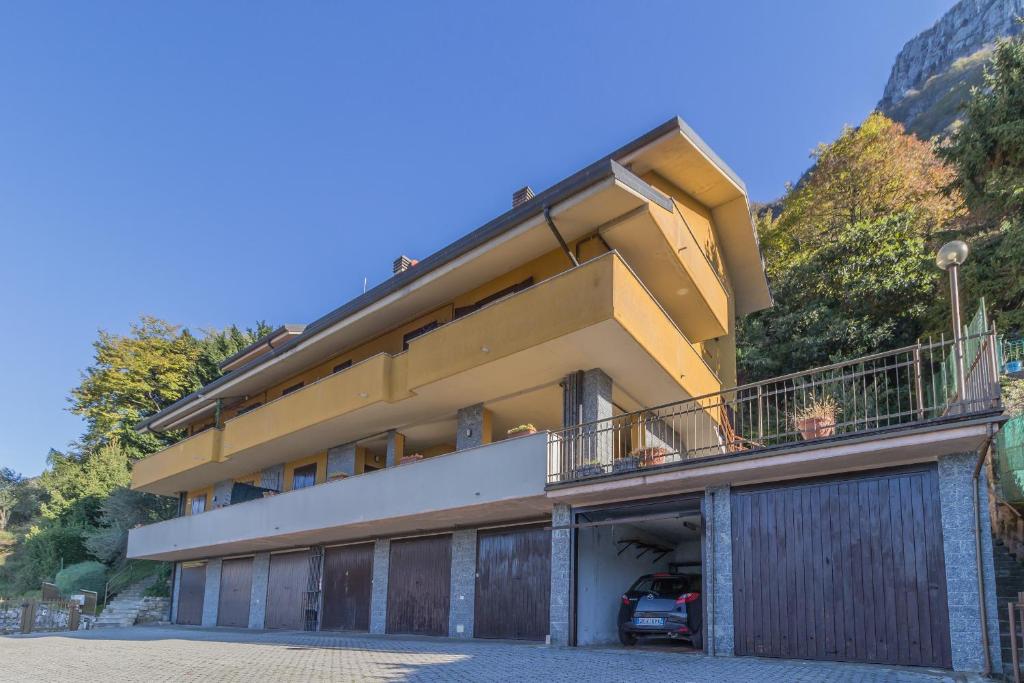 Budynek, w którym mieści się apartament