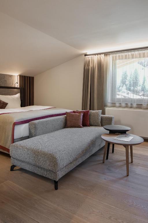 Postel nebo postele na pokoji v ubytování Hotel Salzburg