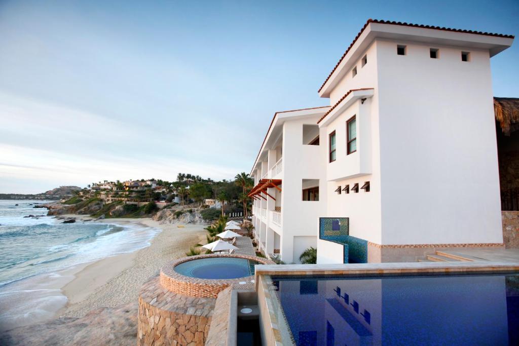 Casa con piscina junto a la playa en Cabo Surf Hotel, en San José del Cabo