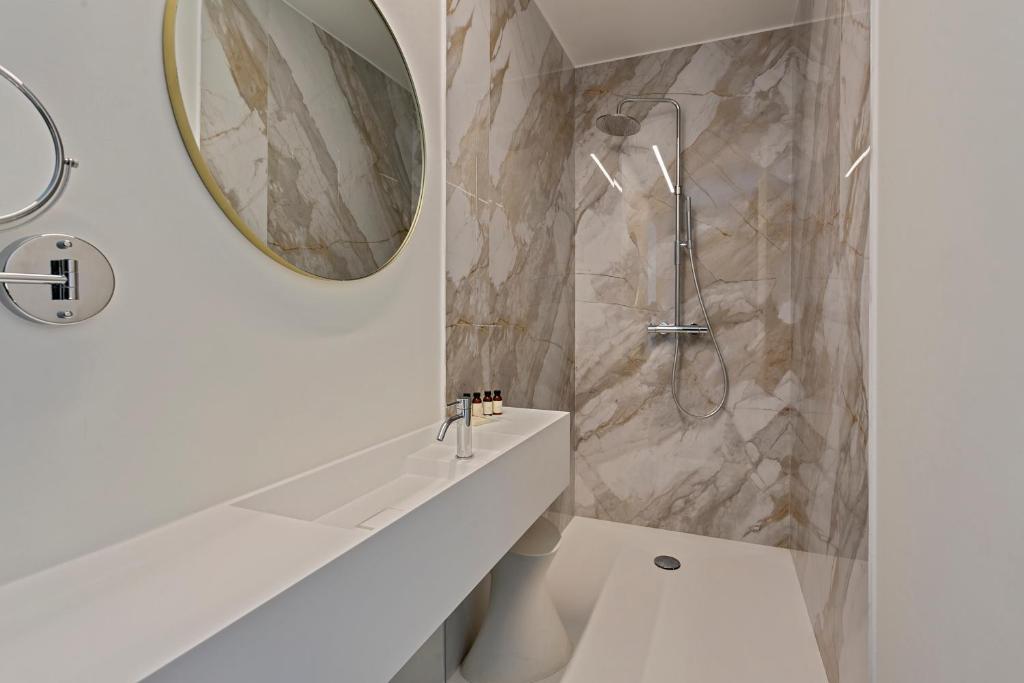 Koupelna v ubytování Hotel Astoria