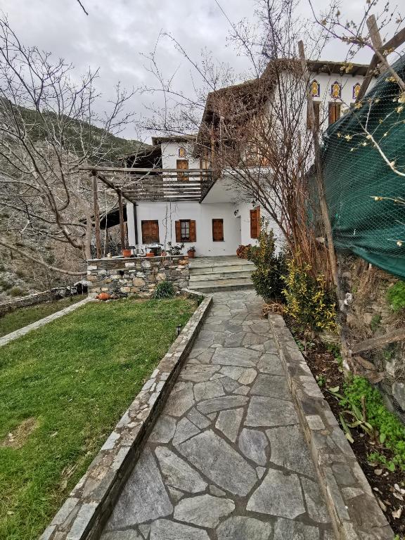 The building in which the holiday home is located