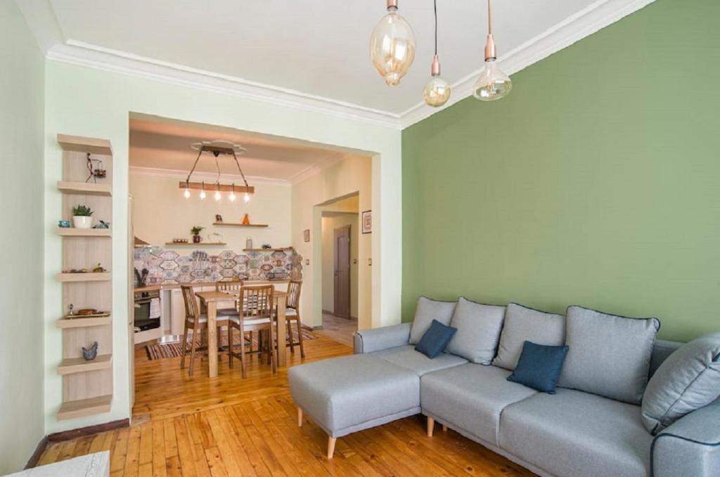 Kép Top Central 2 Bedroom Apartment next to NDK szállásáról Szófiában a galériában