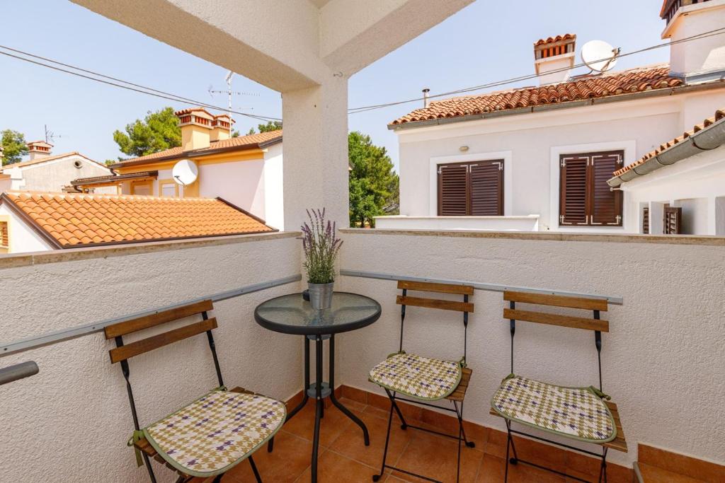 Balkón nebo terasa v ubytování Apartments Pernar