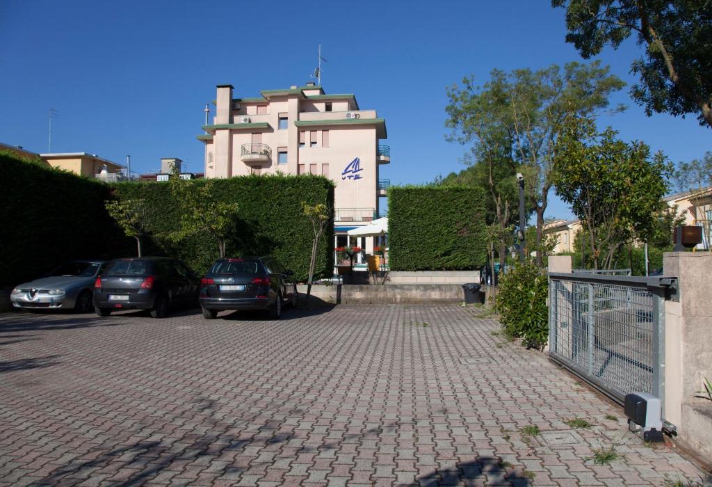 Budova, kde se hotel nachází