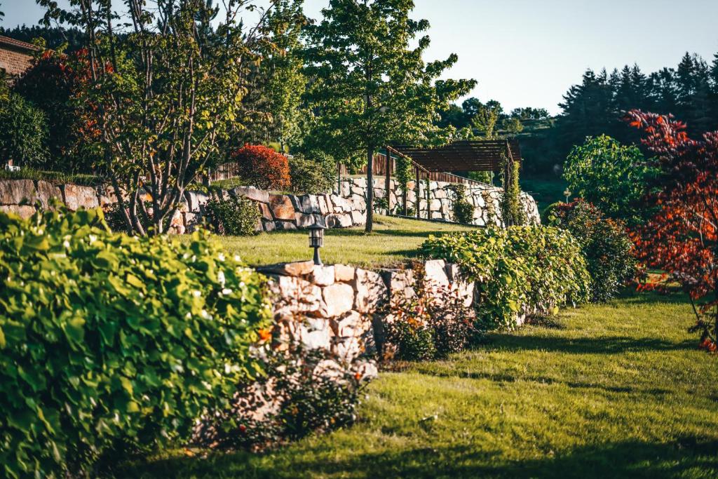 Zahrada ubytování Gîte de Beauregard - Les Fermes Ardéchoises