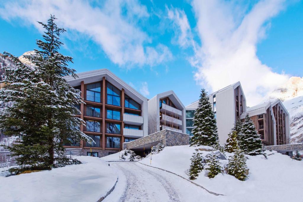 TH Courmayeur v zime