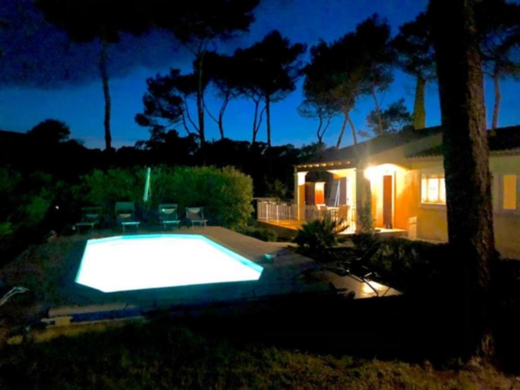 Charmante Villa avec piscine chauffée et terrain de pétanque - Villa Con Tre Camere Da Letto