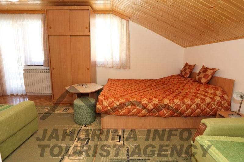 Postel nebo postele na pokoji v ubytování Guesthouse Mali Raj
