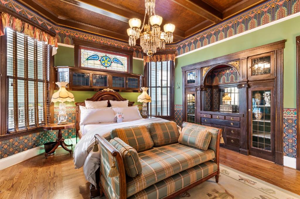 SJ Downtown Victorian History Landmart Unit1 - Housity