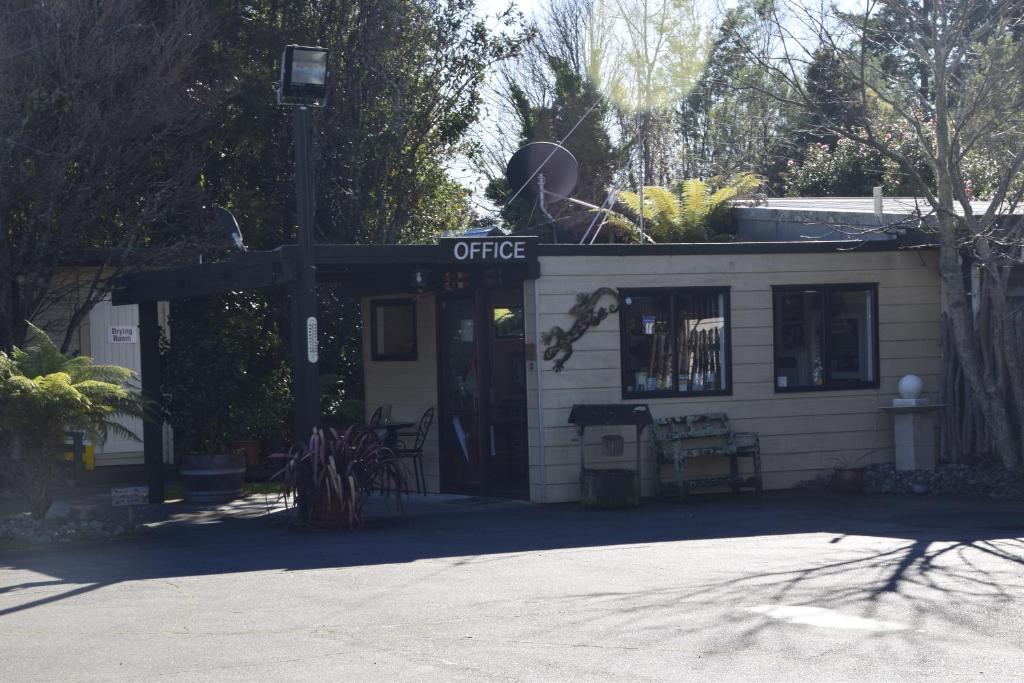 Judges Pool Motel Turangi - Resim 34