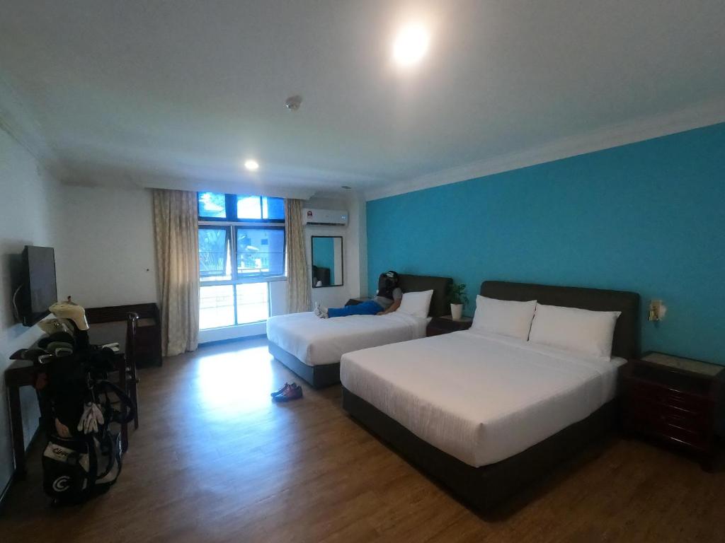 Bukit Beruntung Resort - Familiekamer Met Uitzicht Op De Tuin