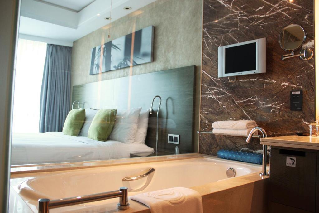 The Eton Hotel Shanghai - Camera King Standard