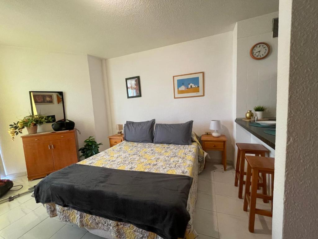 Apartment Summerland Studio Los Cristianos, Spain - Booking.com