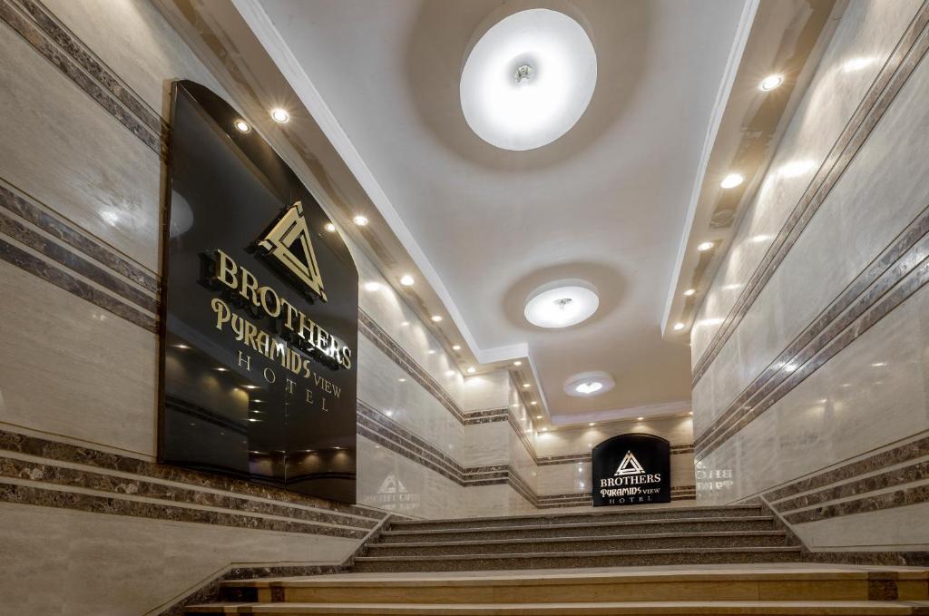 Certifikát, hodnocení, plakát nebo jiný dokument vystavený v ubytování Brothers Pyramids View