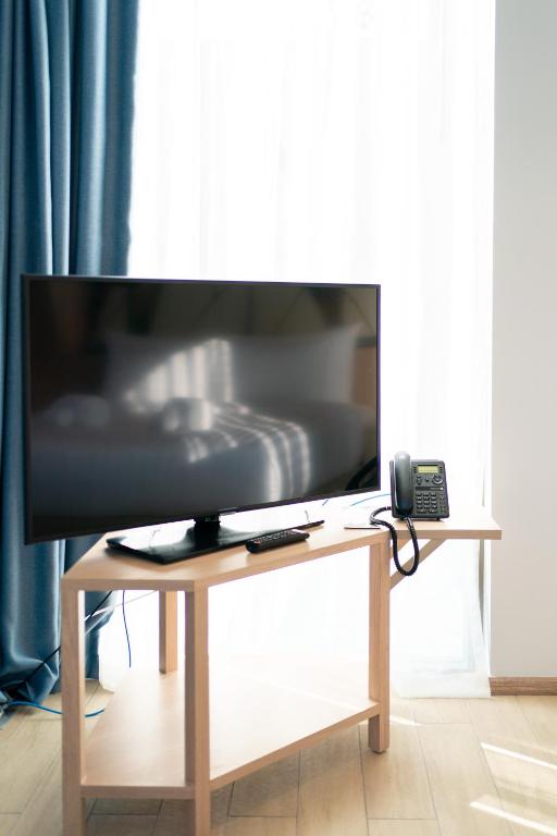TV/Unterhaltungsangebot in der Unterkunft Panwaburi Beachfront Resort - SHA Extra Plus
