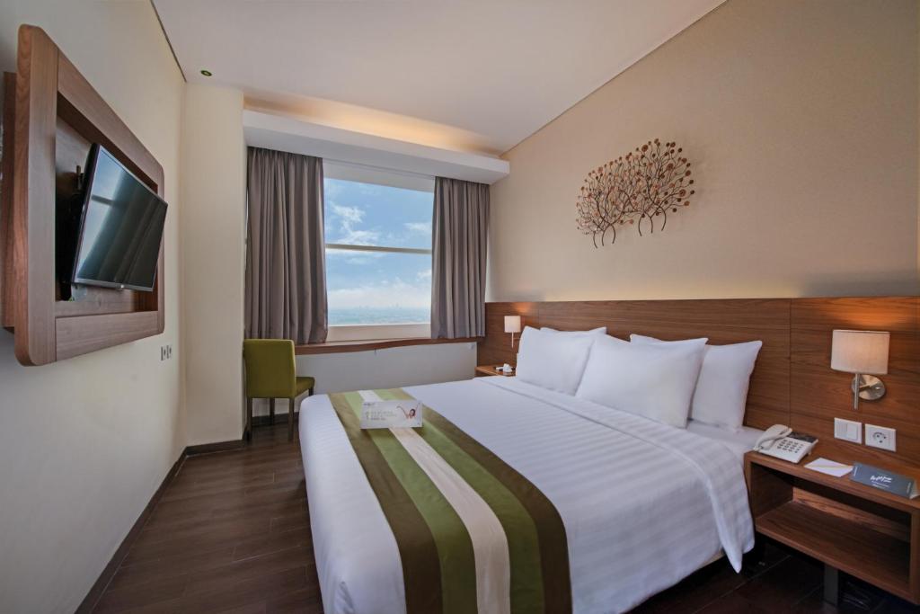 Grand Whiz Poins Simatupang Jakarta - Habitación Doble Superior