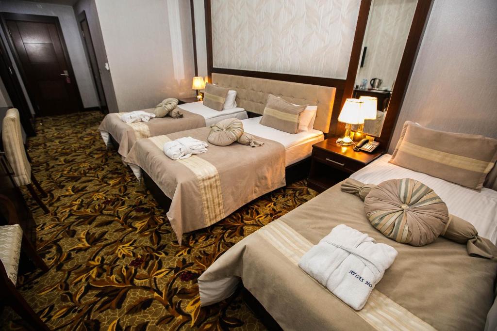 Atlas Hotel Baku - Habitación Triple Estándar