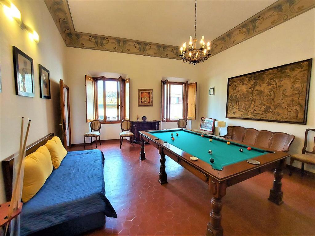 Spacious apartment in Volterra in the historic centre