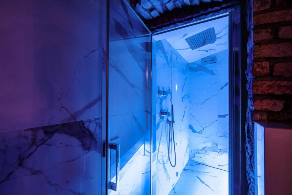 Vitrum - Como Luxury Suites - 10