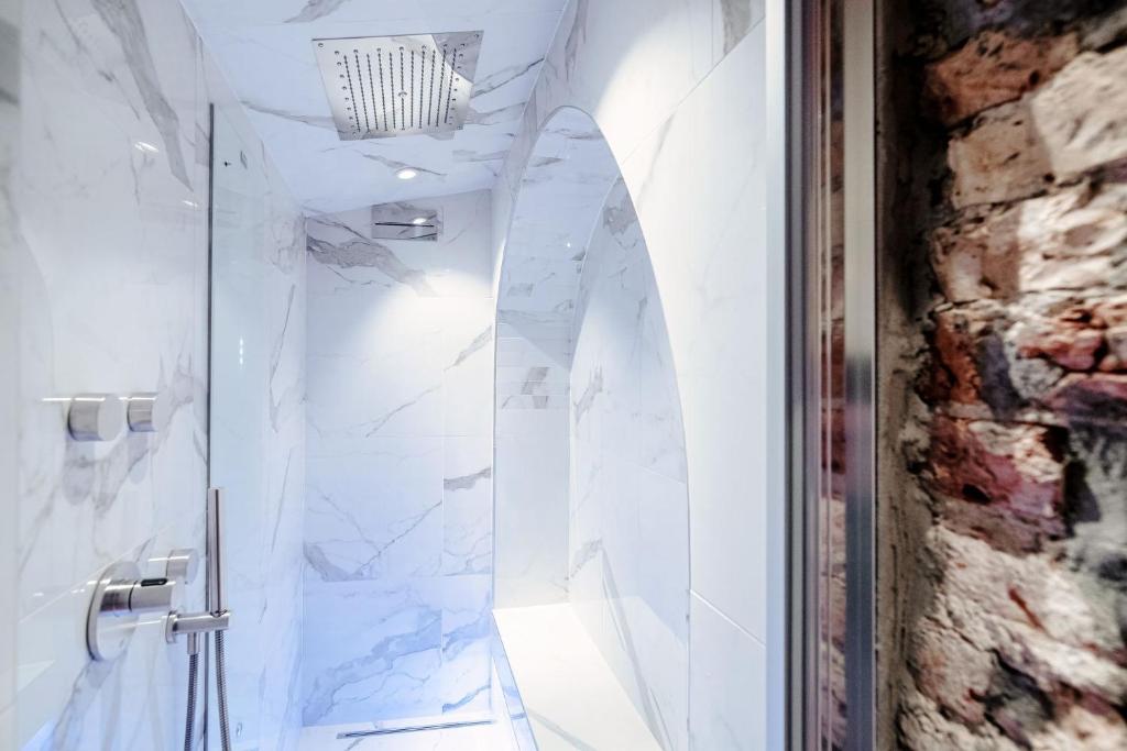 Vitrum - Como Luxury Suites - 9