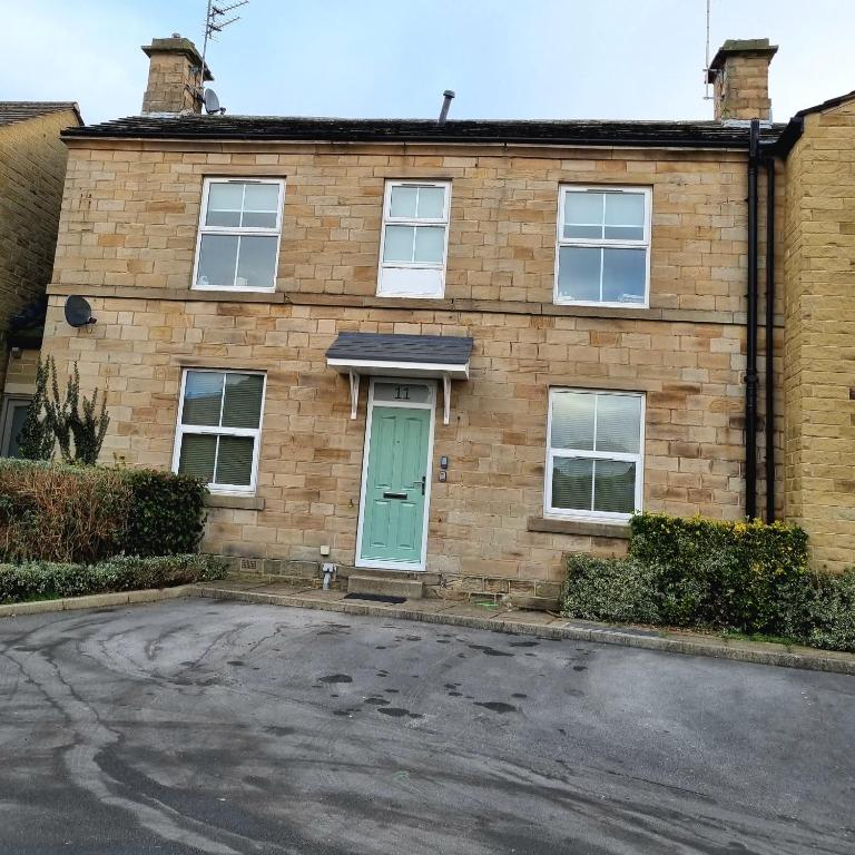 Apartment 11, Mirfield, West Yorkshire, Mirfield (updated prices 2024)