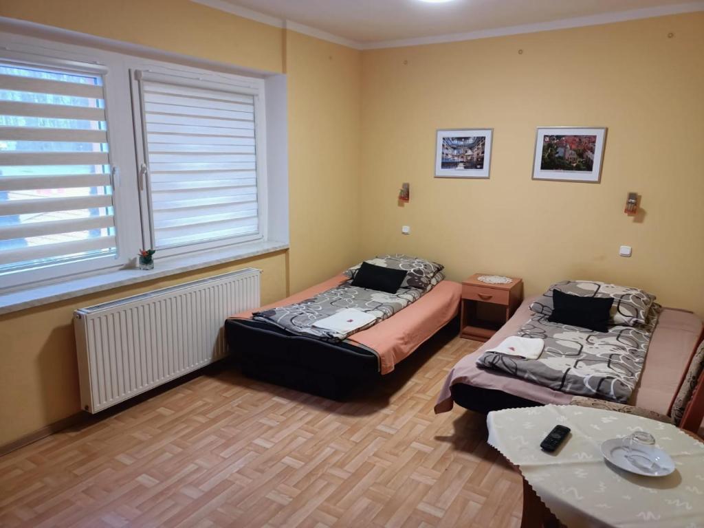 Motel Sportowy OSiR Jawor - Camera Tripla Base
