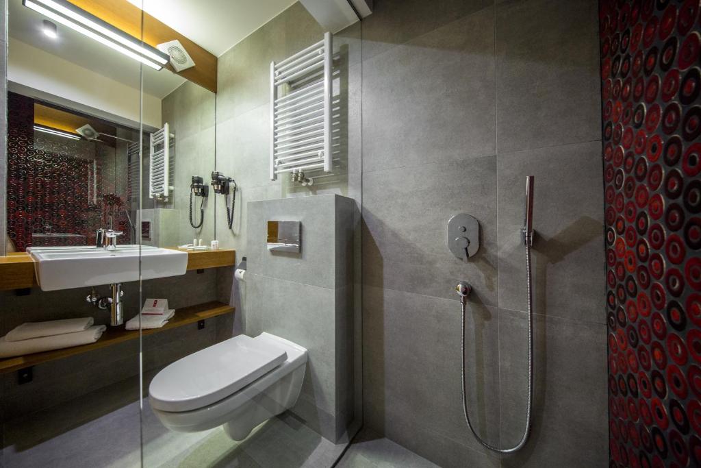 Kúpeľňa v ubytovaní Hotel Kopieniec Fizjo- Med & SPA