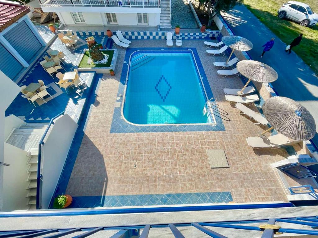 Bazén v ubytování Sueño beach hotel nebo v jeho okolí