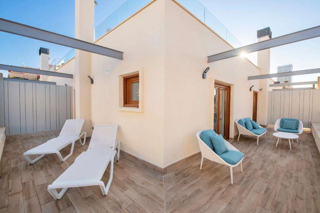 Odyssey Rooms Alicante - Resim 23