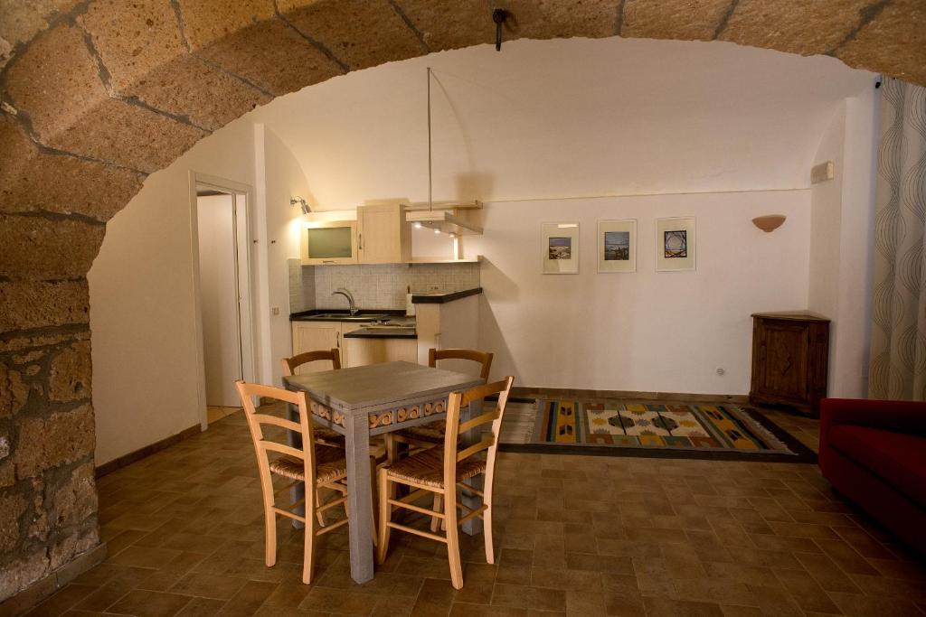 Kuchnia lub aneks kuchenny w obiekcie Appartamento per Vacanza La Fontanella