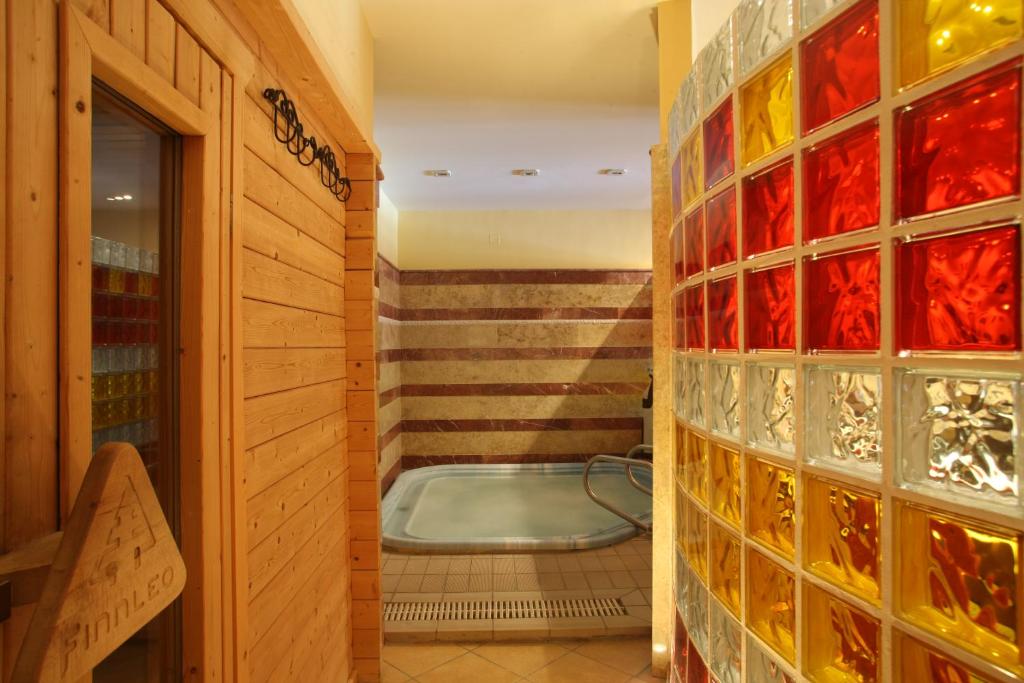Koupelna v ubytování HOTEL SPA MONTANA