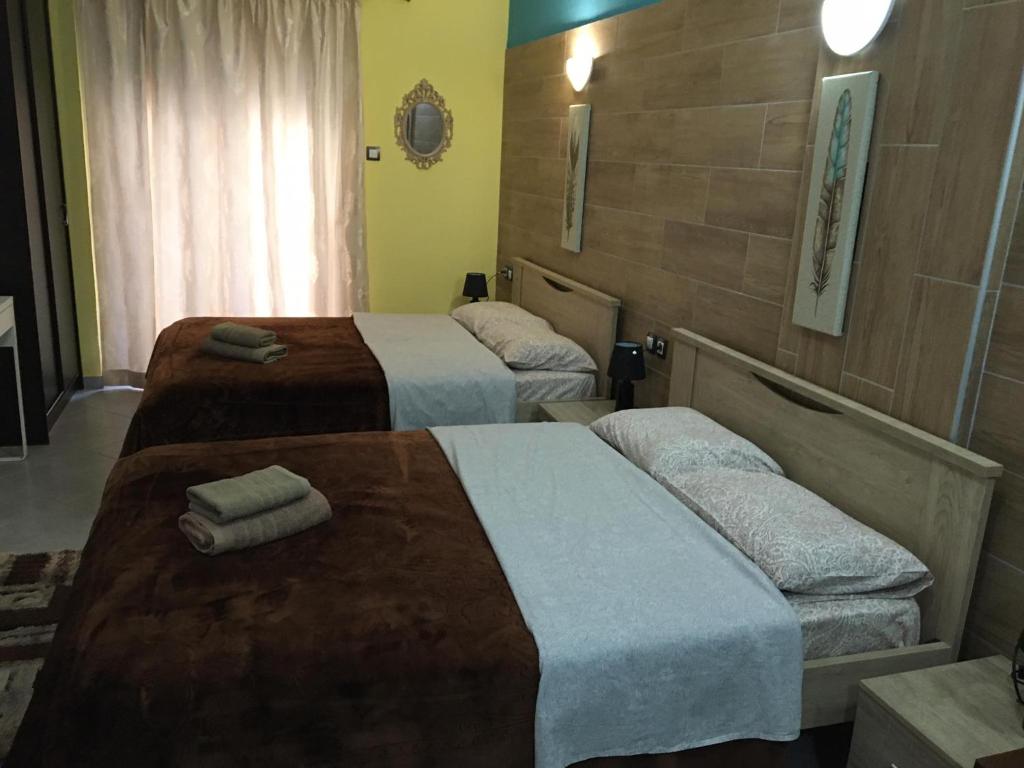G M 2 ROOMS KENTRO in the heart of the city