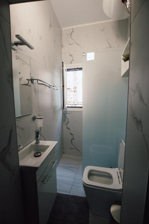 Vannituba majutusasutuses Guesthouse Hoxha