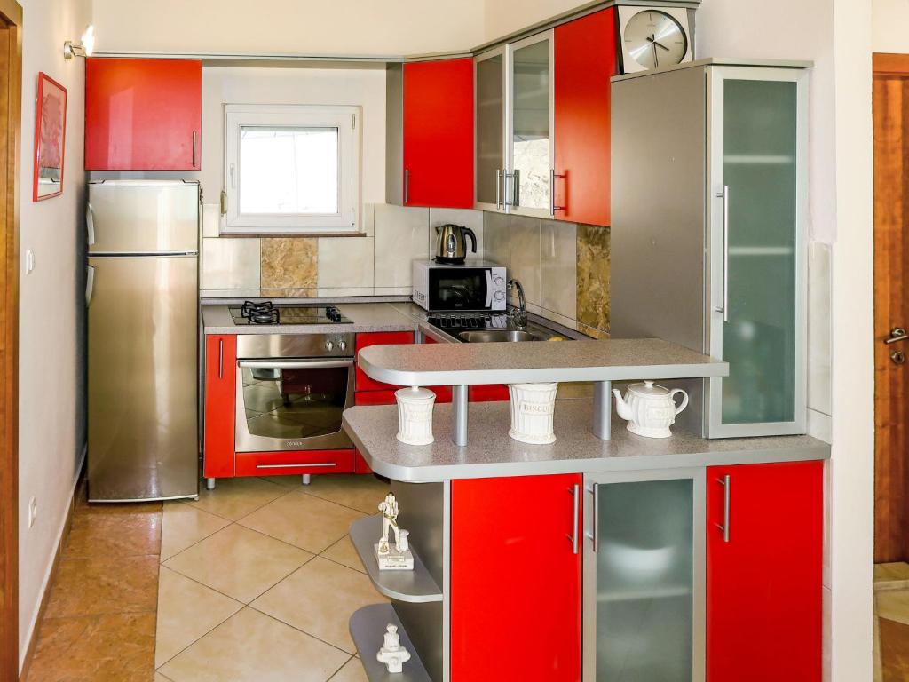Kuchyňa alebo kuchynka v ubytovaní Holiday Home Markic by Interhome
