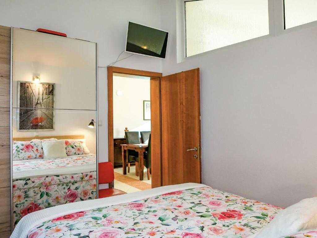 Posteľ alebo postele v izbe v ubytovaní Holiday Home Markic by Interhome