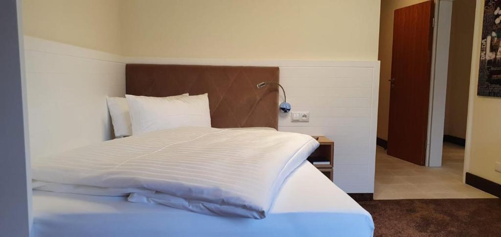 Kim Hotel Im Park - Chambre Simple De Luxe