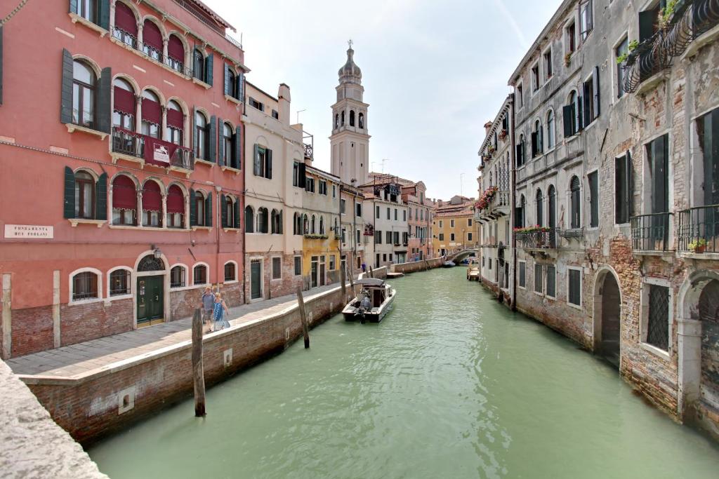 Imagen de la galería de Palazzo Schiavoni Residenza d'Epoca & Suite-Apartments, en Venecia