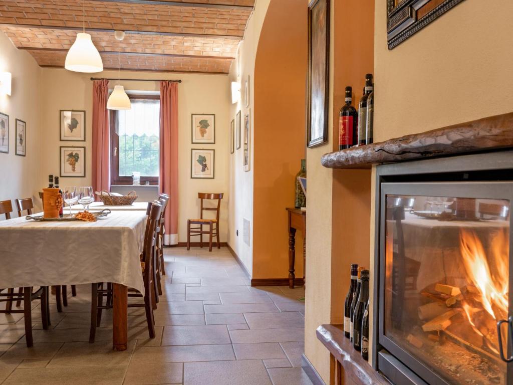 Zdjęcie z galerii obiektu Holiday Home General Massena - NAZ112 by Interhome w mieście Bene Vagienna