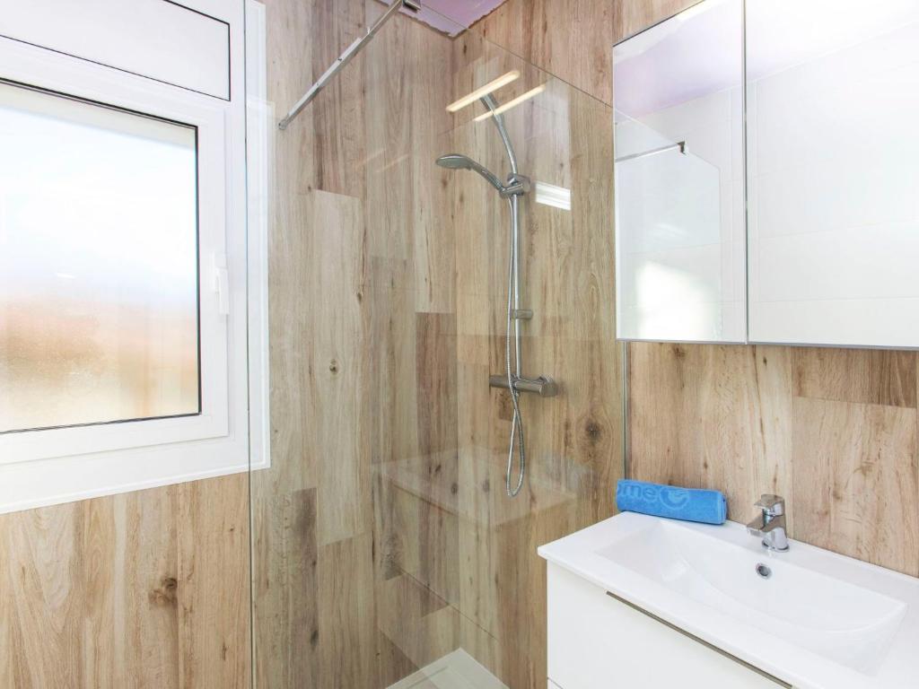 Kúpeľňa v ubytovaní Apartment Indalo by Interhome